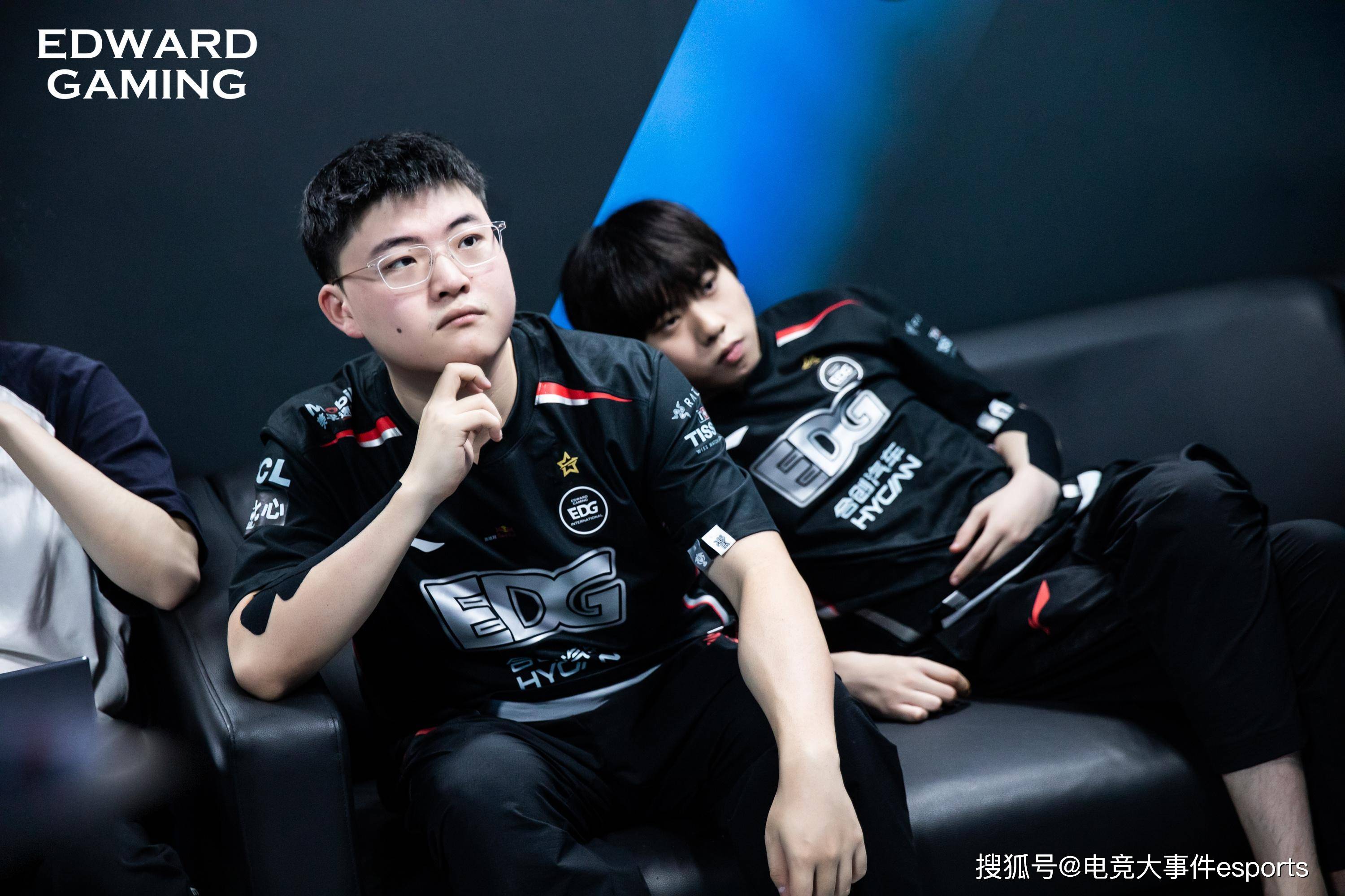 官方网站德国队不断突破！，Uzi连续三场比赛得分超过战术调整观众掌声雷动的简单介绍